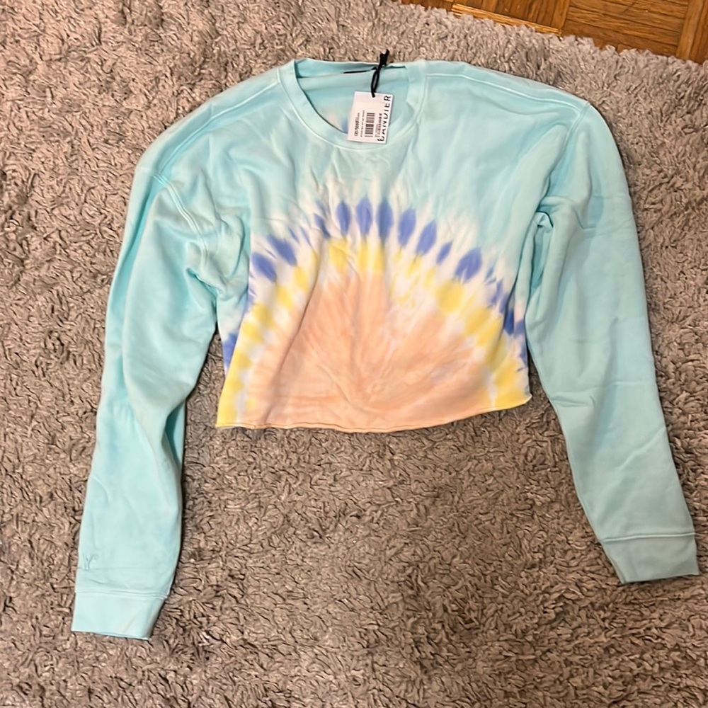 WSLY cropped sweatshirt NWT